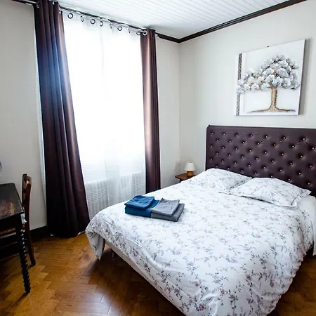 Les Trois Fontaines Couette-café